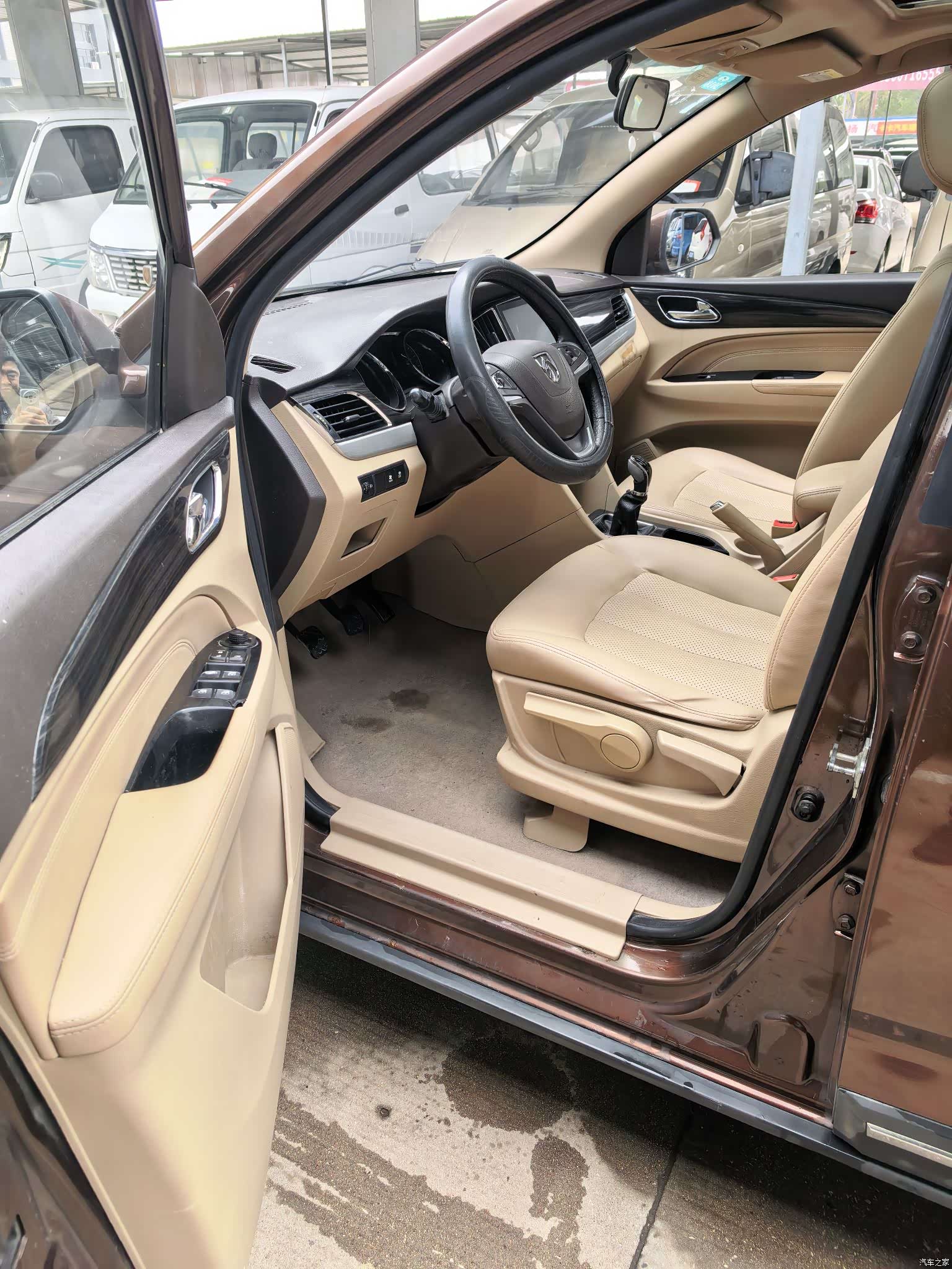 Wuling 730, 2016 7
