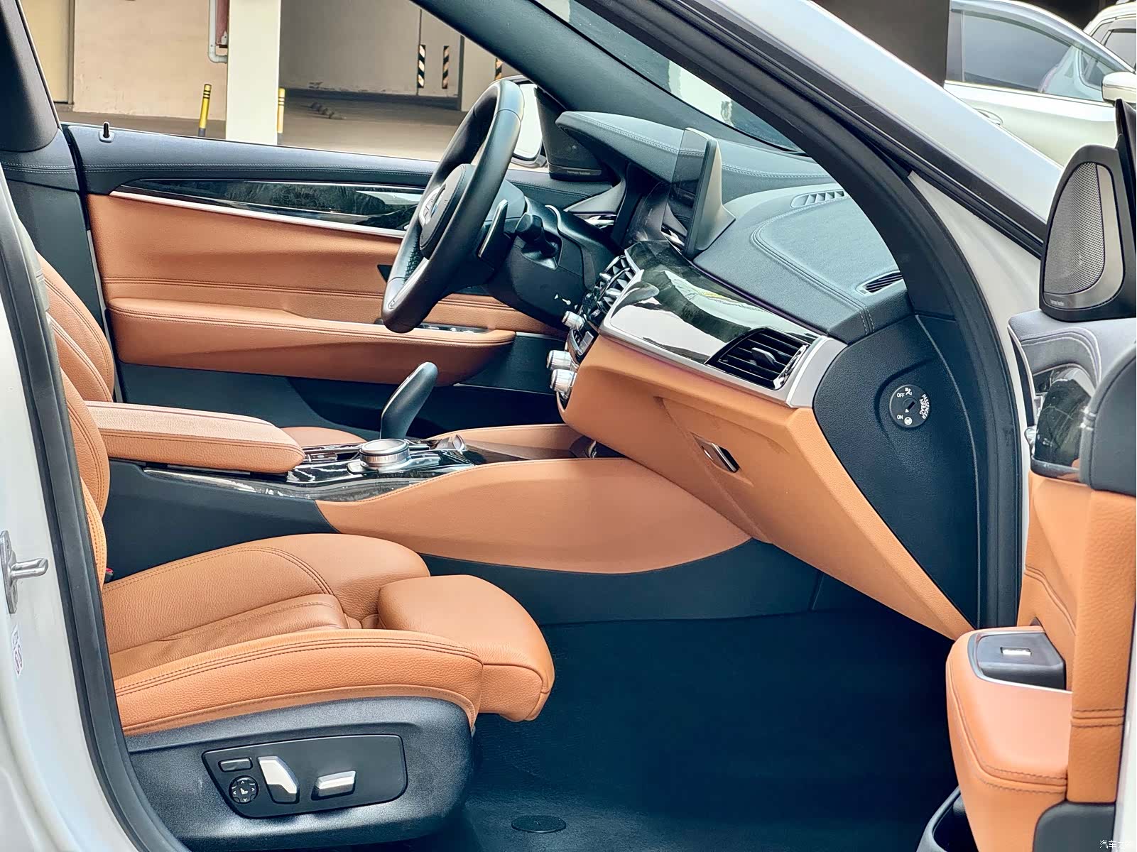 BMW 6 Series GT, 2021 9