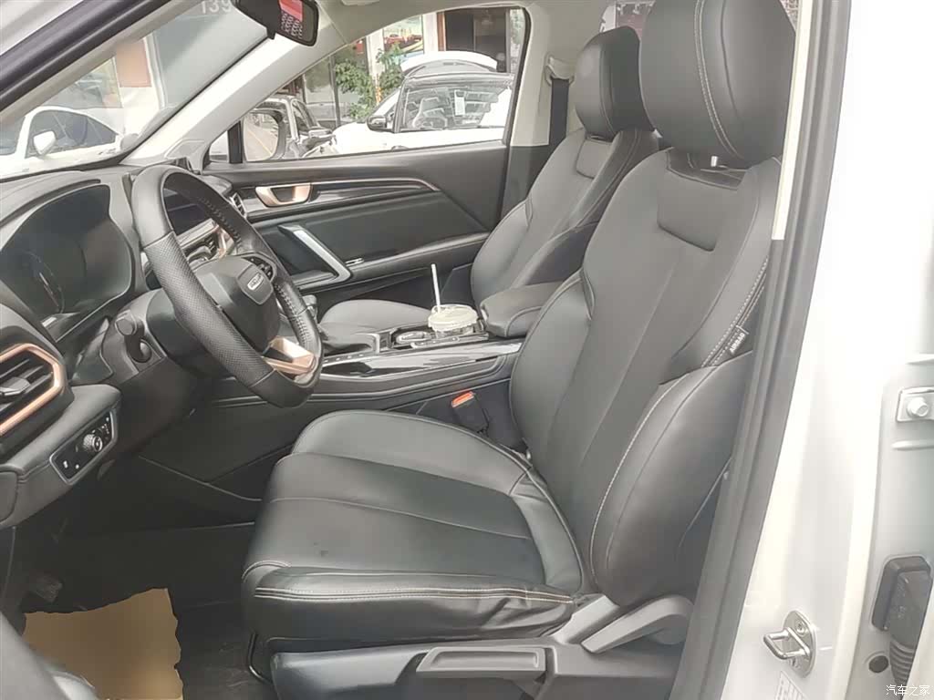 Wuling RS-5, 2020 15