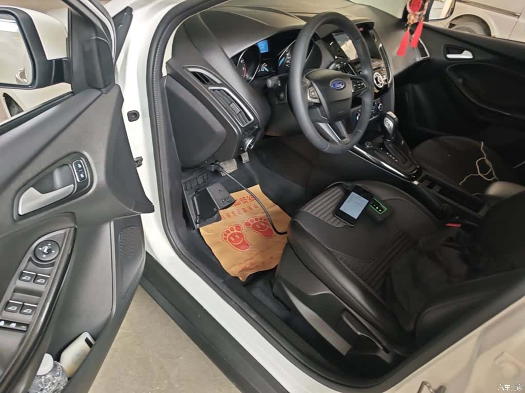 Ford Focus, 2017 16