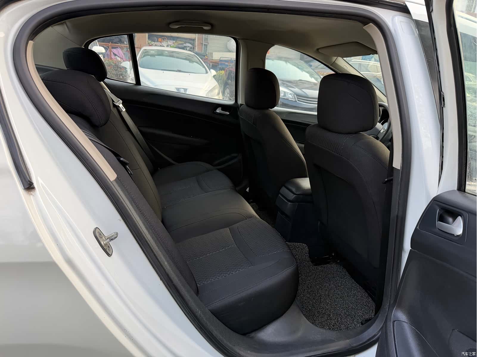 Peugeot 308, 2014 10