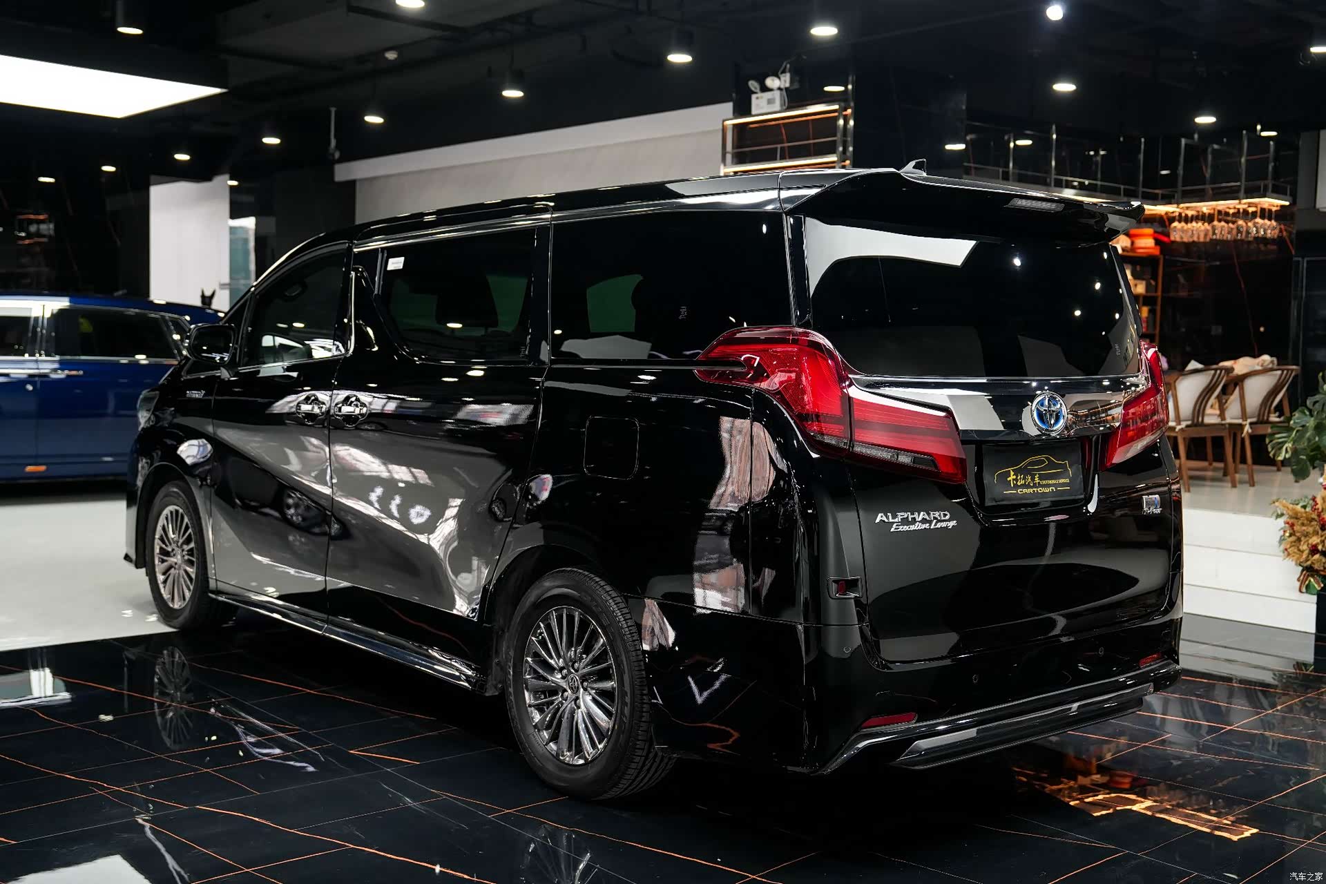 Toyota Alphard, 2022 38