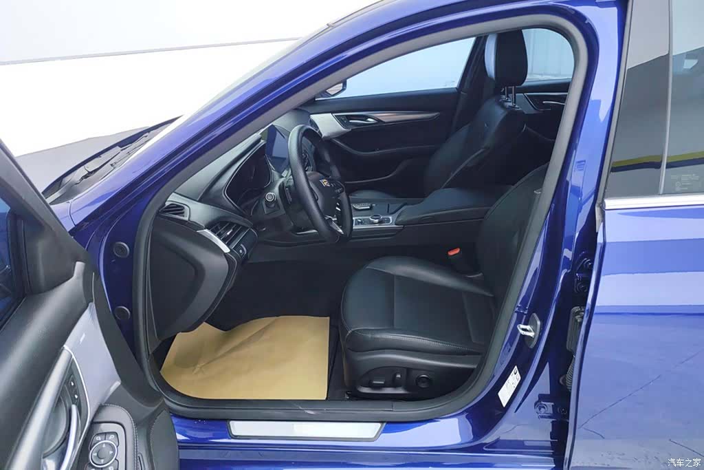 Cadillac CT5, 2024 9