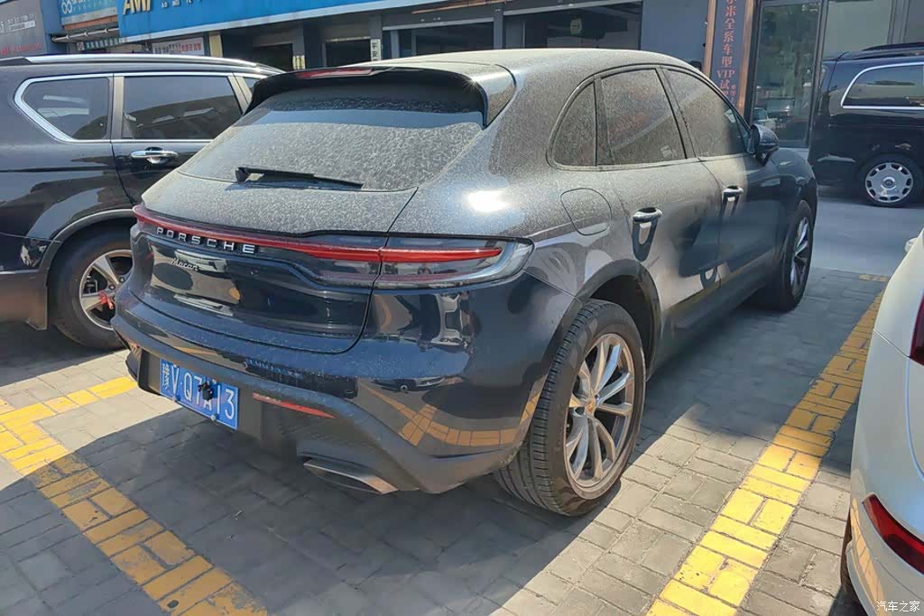 Porsche Macan, 2022 3