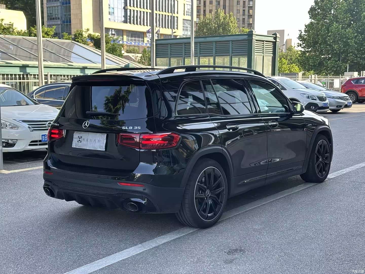 Mercedes-Benz GLB, 2025 все фото