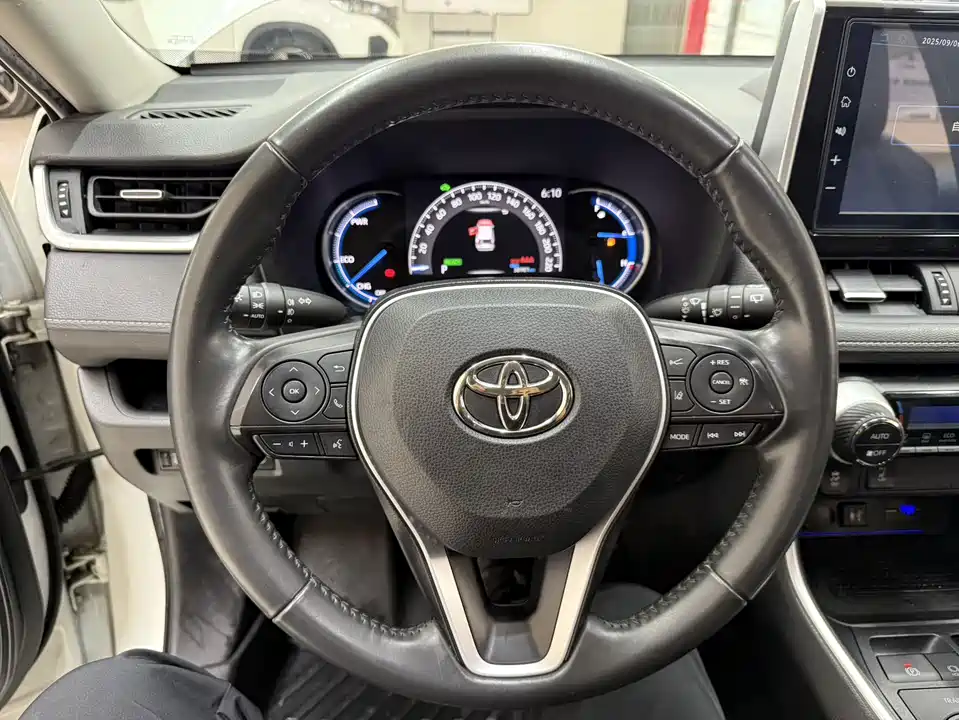 Toyota RAV4 Rongfang