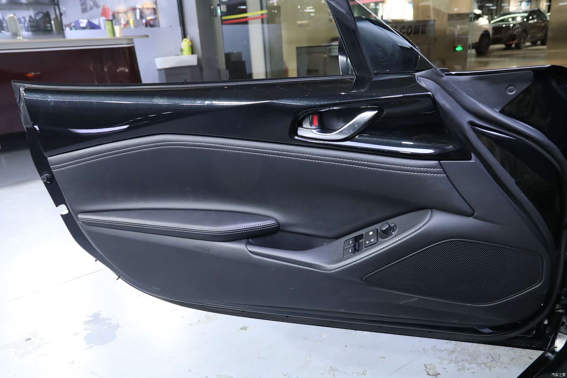 Mazda MX-5, 2025 8