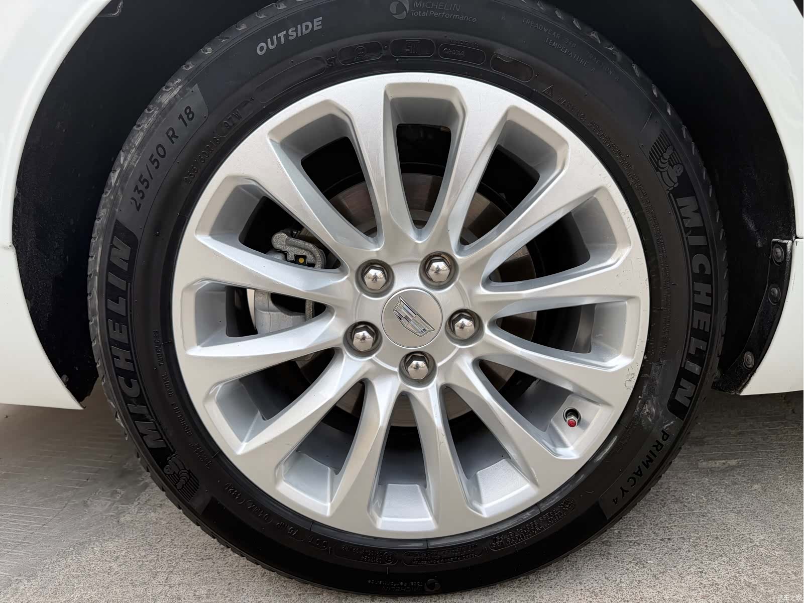 Cadillac XTS, 2018 17
