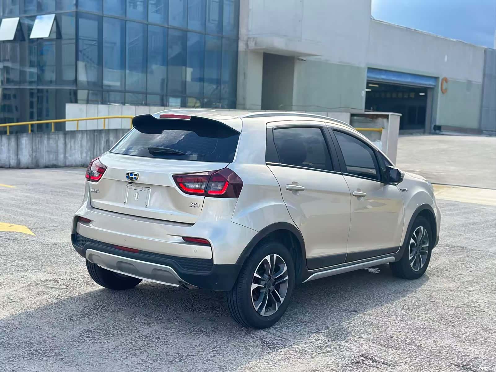 Geely X3, 2019 4