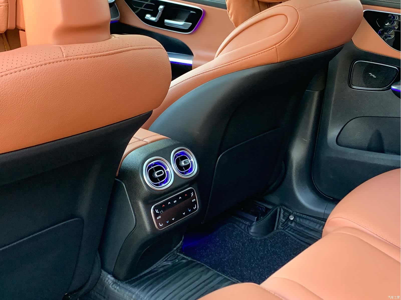 Mercedes-Benz GLC, 2024 8