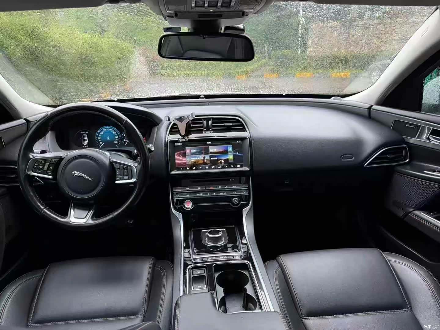 Land Rover XEL, 2018 2