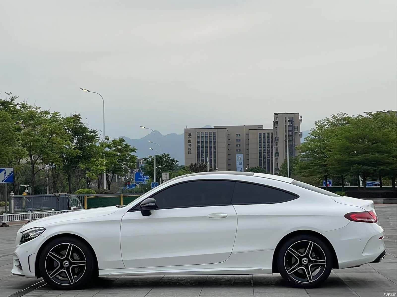 Mercedes-Benz C-Class, 2023 4