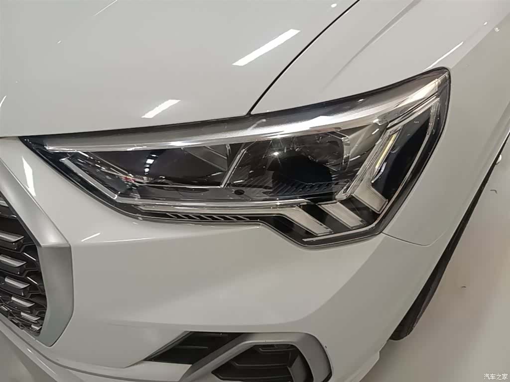 Audi Q3, 2021 24