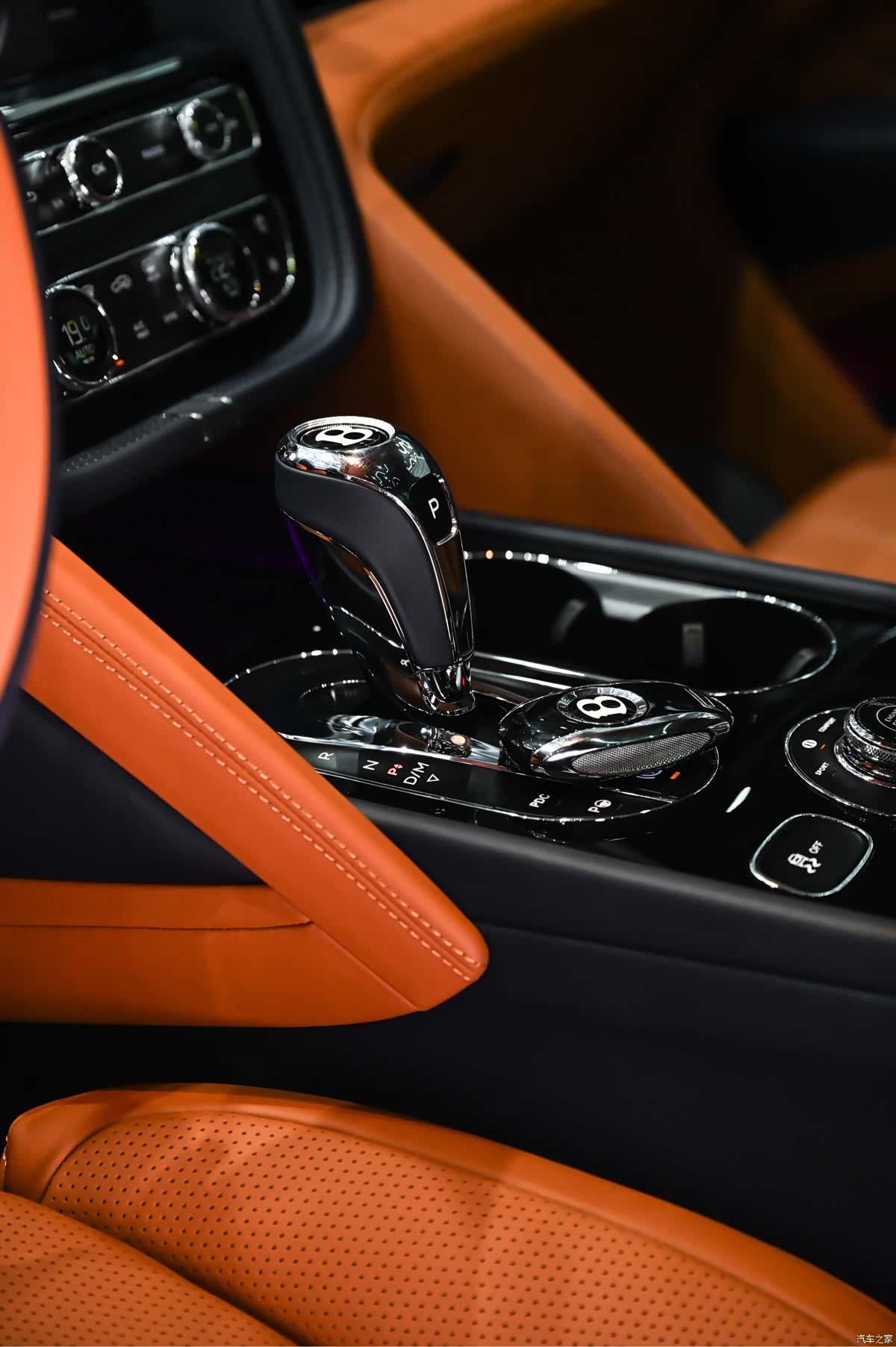 Bentley Bentayga, 2021 все фото