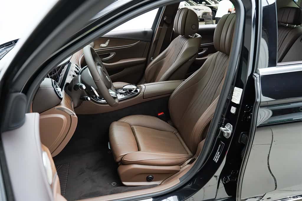 Mercedes-Benz E-Class, 2016 3