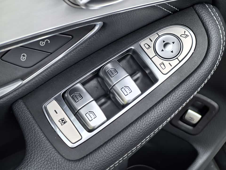 Mercedes-Benz GLC Mercedes-Benz GLC