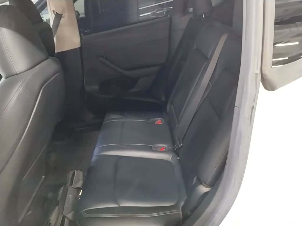 Tesla Model Y, 2022 17
