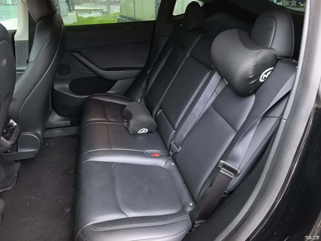 Tesla Model Y, 2021 17