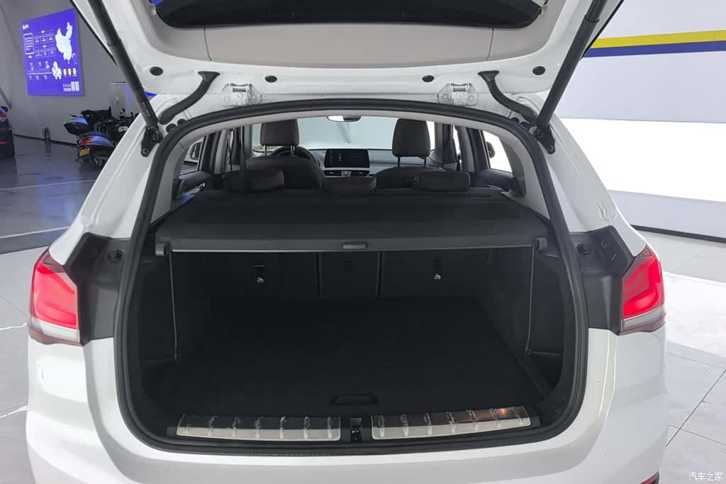 BMW X1, 2023 4