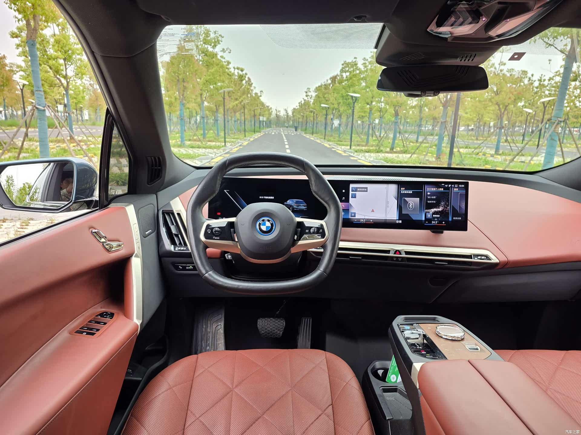 BMW iX, 2022 18