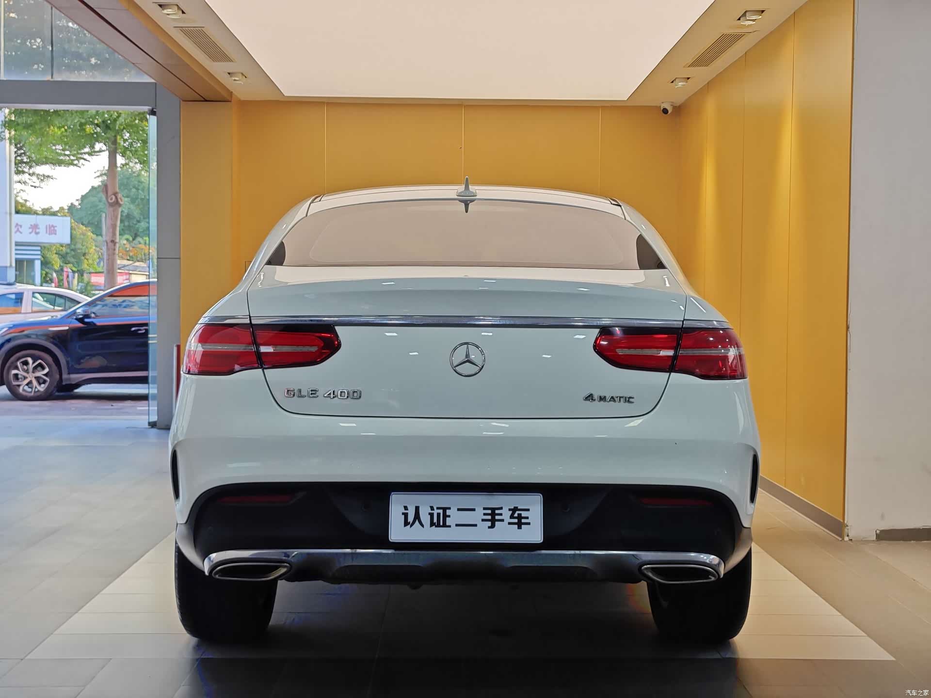 Mercedes-Benz GLE, 2016 32