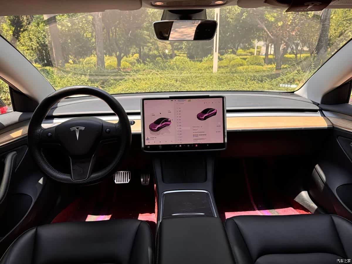 Tesla Model 3, 2022 13