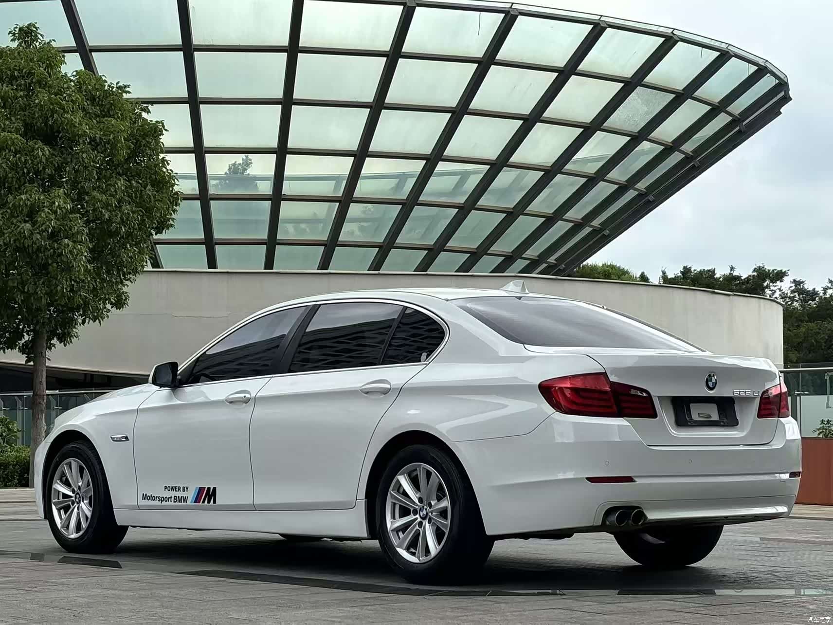BMW 5 Series, 2013 9