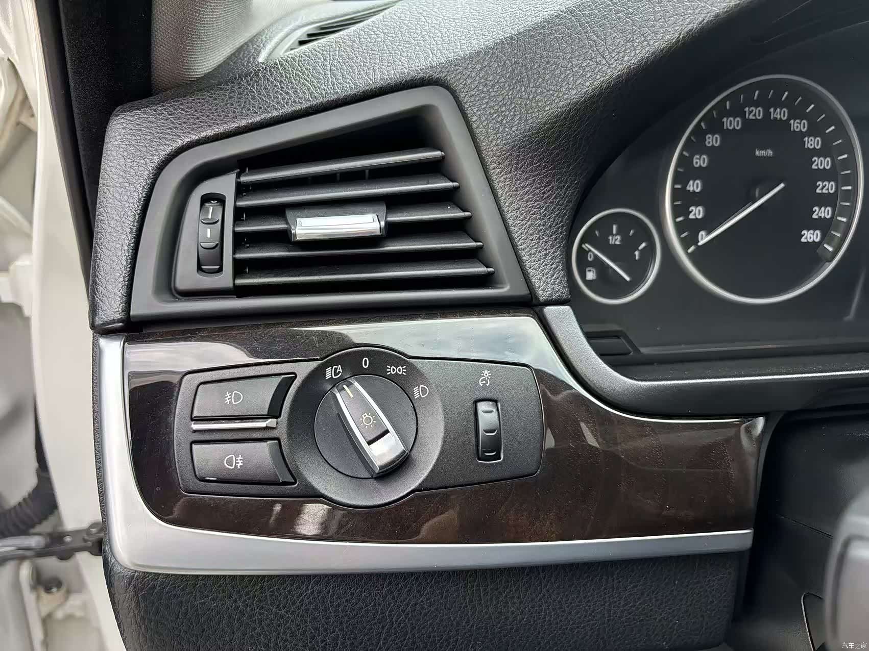 BMW 5 Series, 2013 22