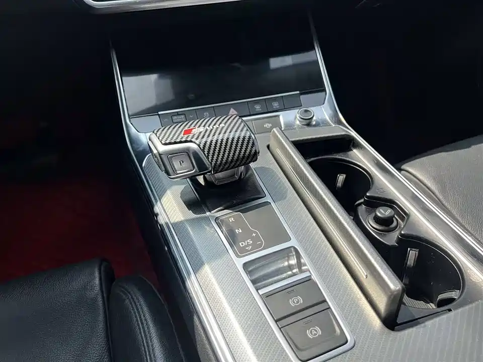 Audi A6L Audi A6L
