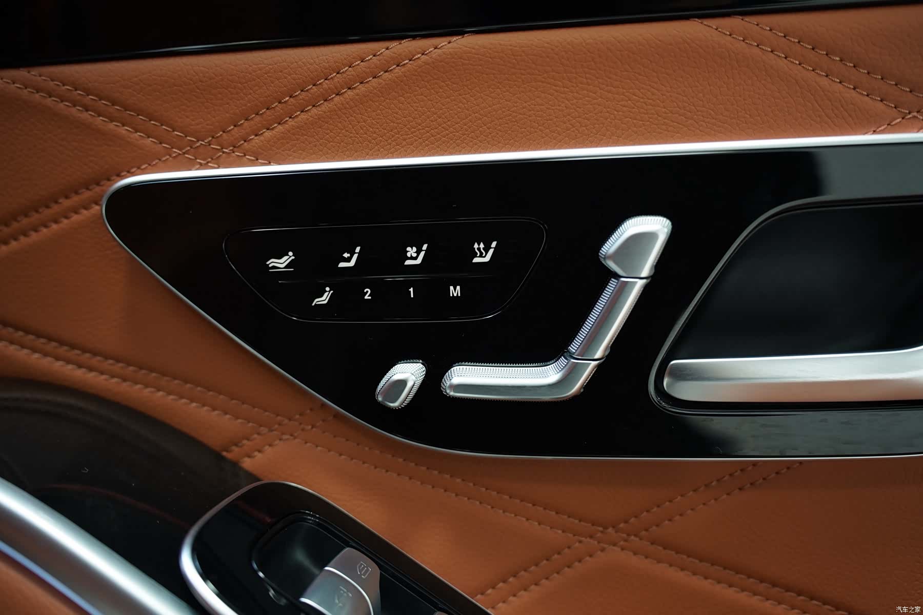 Maybach S-Class, 2023 4