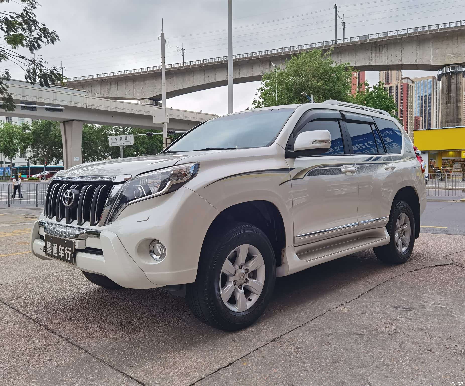 Toyota Prado, 2014 1