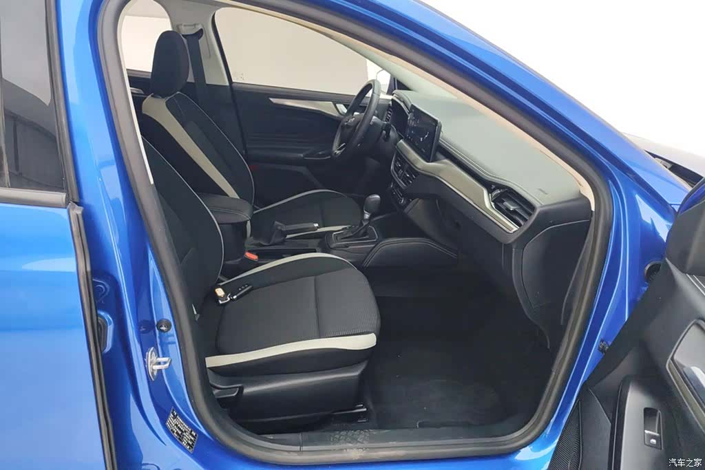Ford Focus, 2021 8