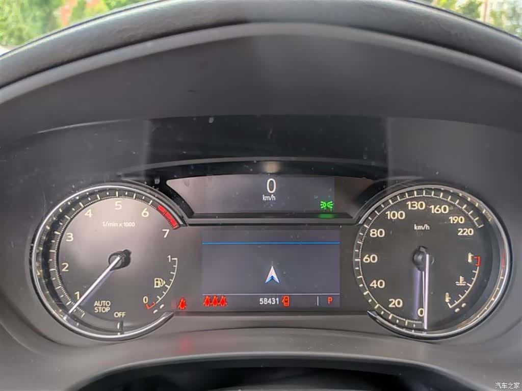 Cadillac XT4, 2022 7