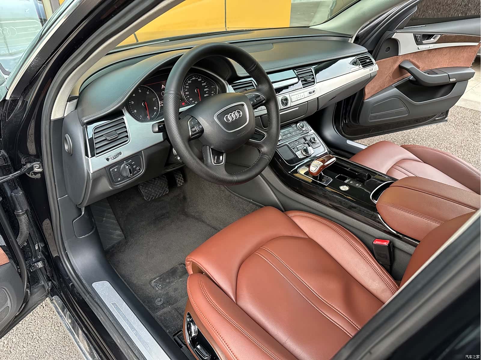 Audi A8L, 2014 все фото