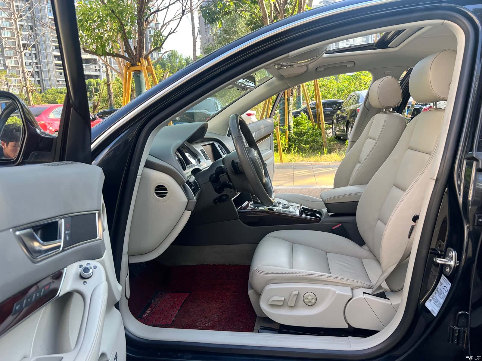Audi A6L, 2012 19