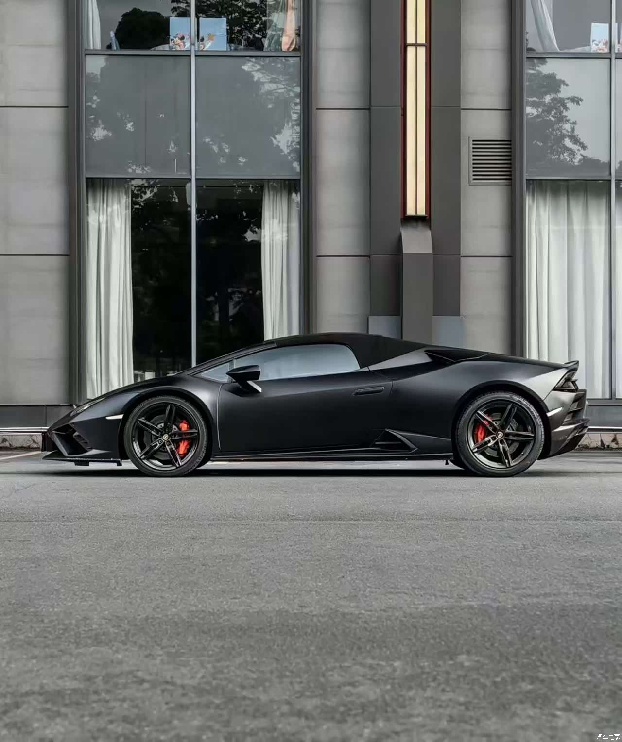 Lamborghini Huracán, 2021 4