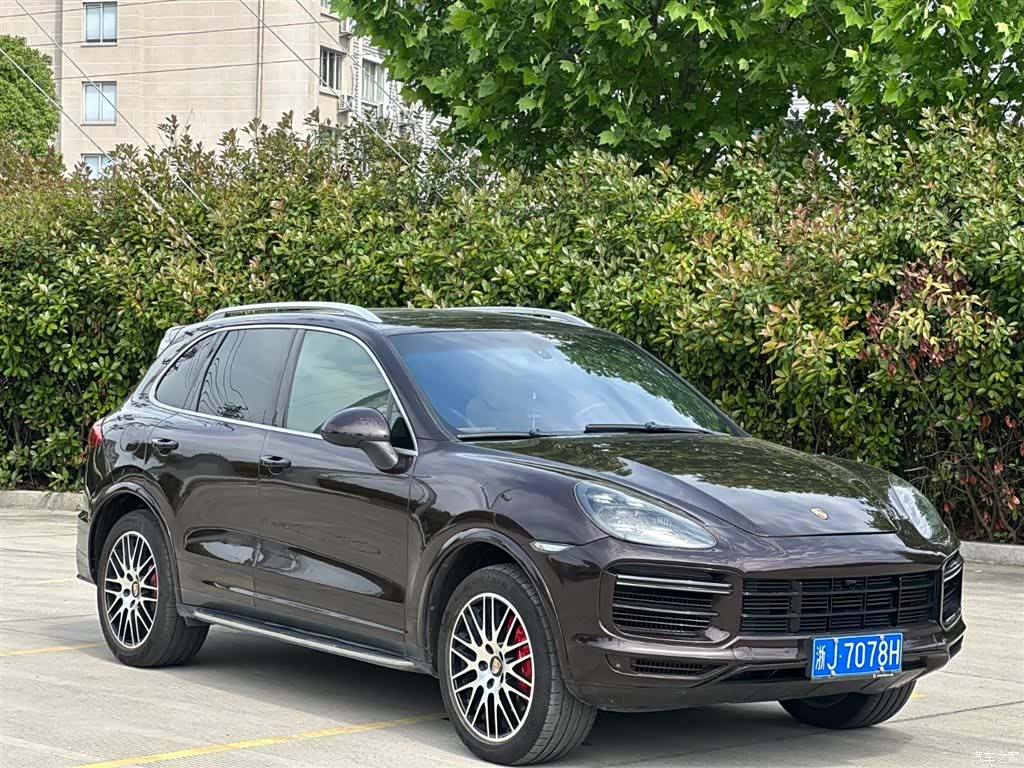 Porsche Cayenne, 2014 11