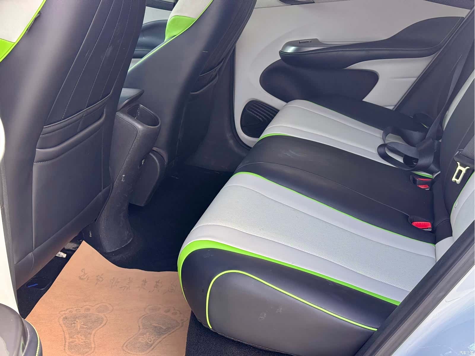 BYD Dolphin, 2022 8