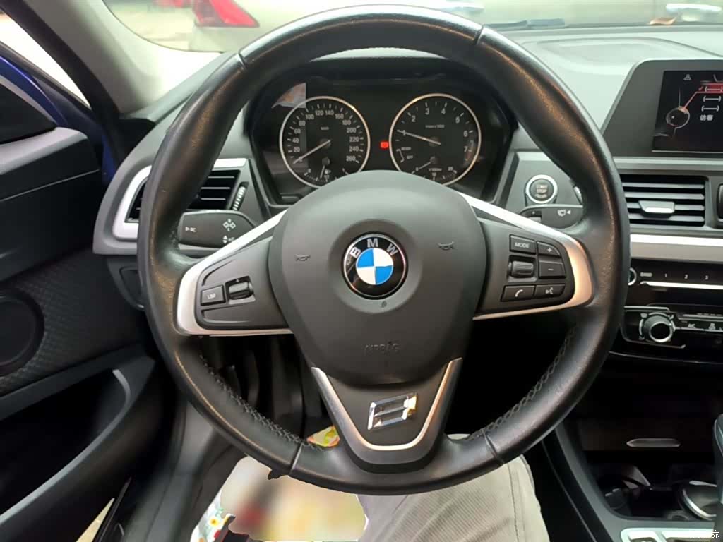 BMW 1 Series, 2017 11