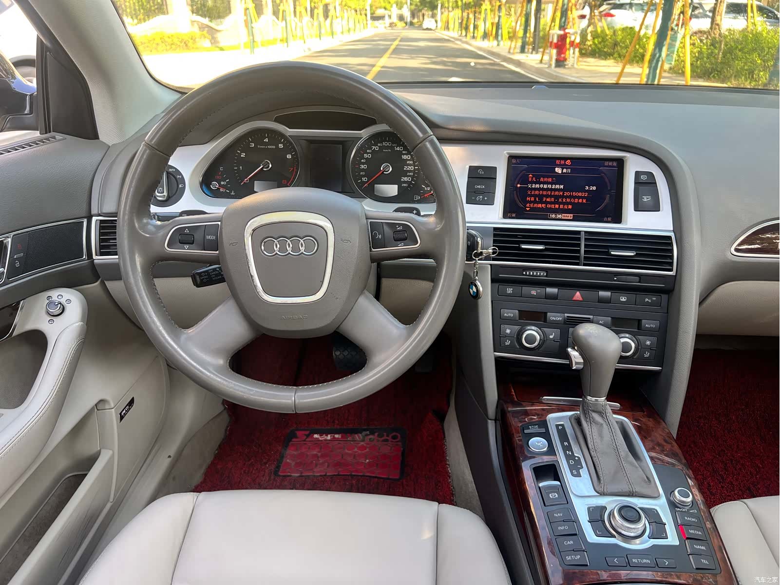 Audi A6L, 2012 10