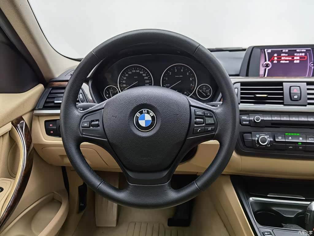 BMW 3 Series, 2013 11