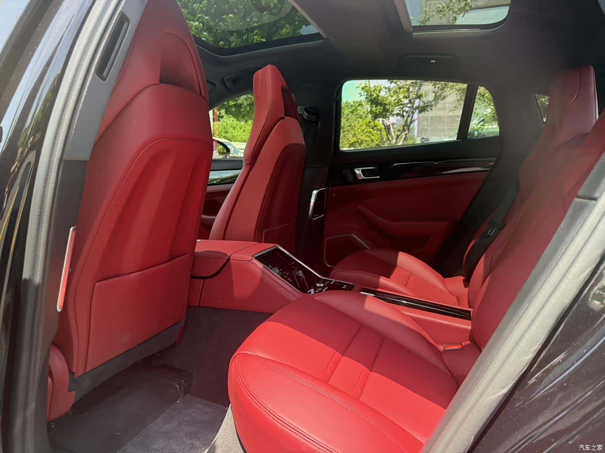 Porsche Panamera, 2023 9