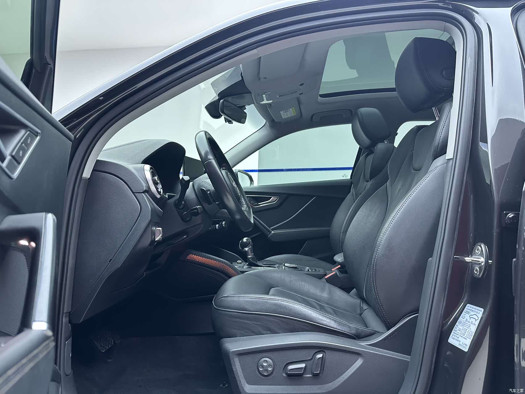 Audi Q2L, 2022 9