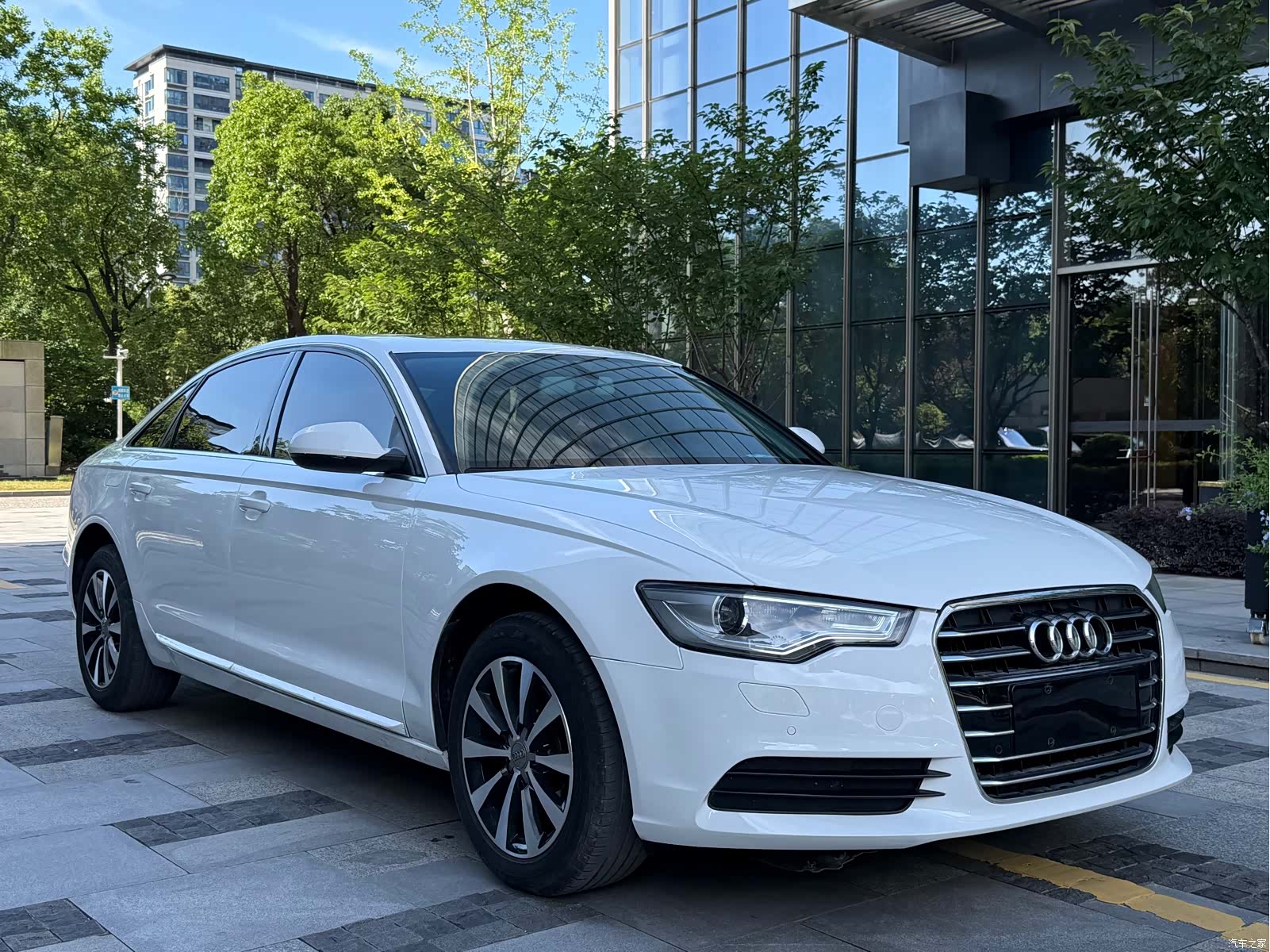 Audi A6L, 2015 3