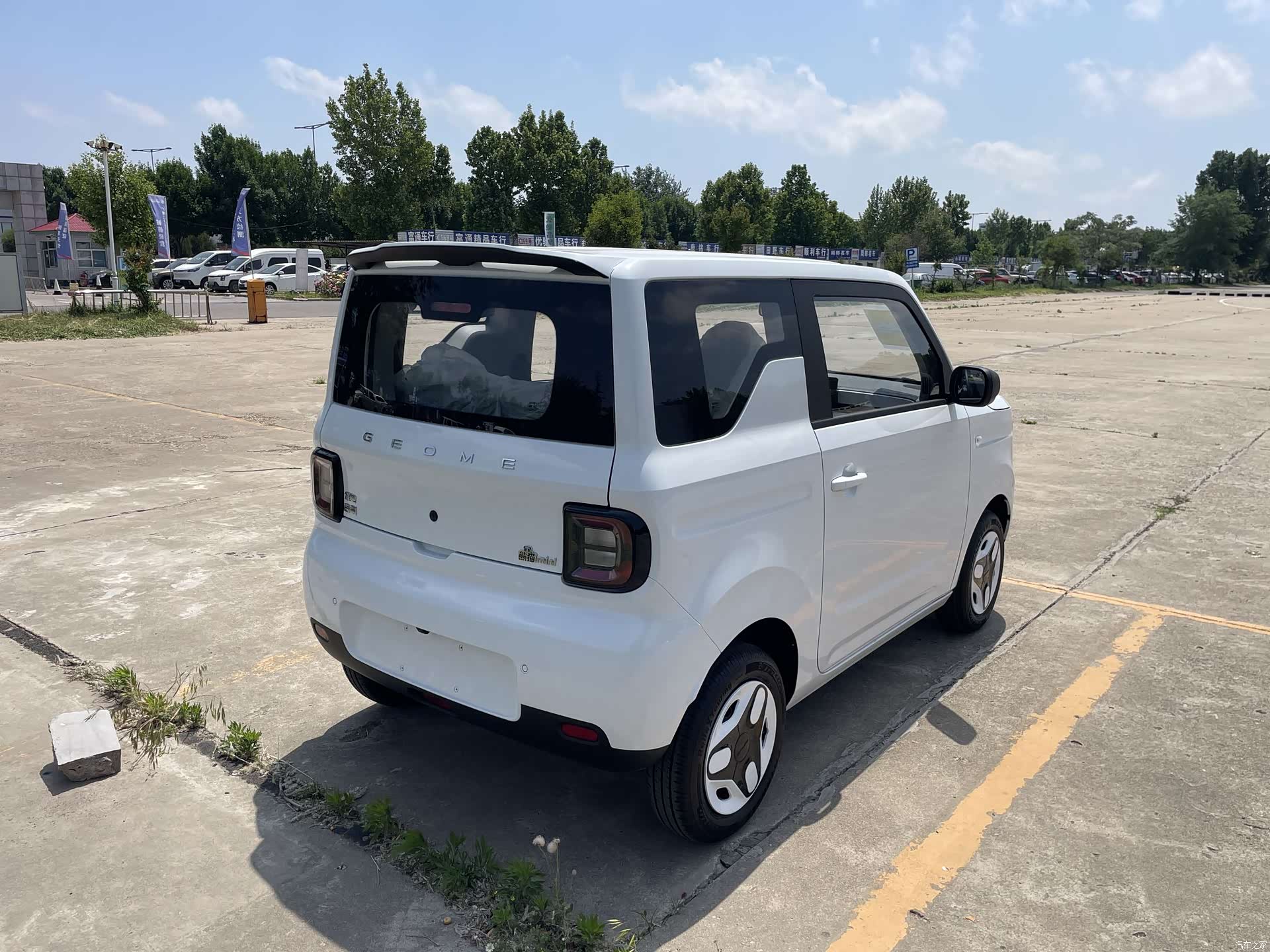 Geely Panda, 2026 все фото
