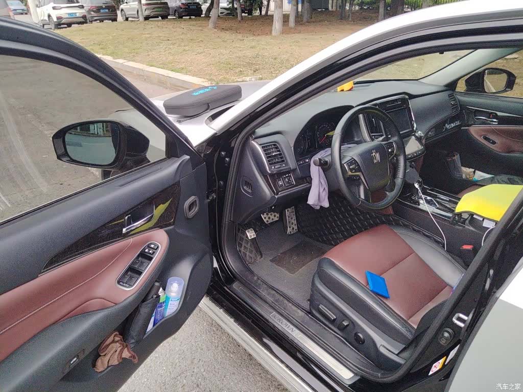 Toyota Crown, 2018 14