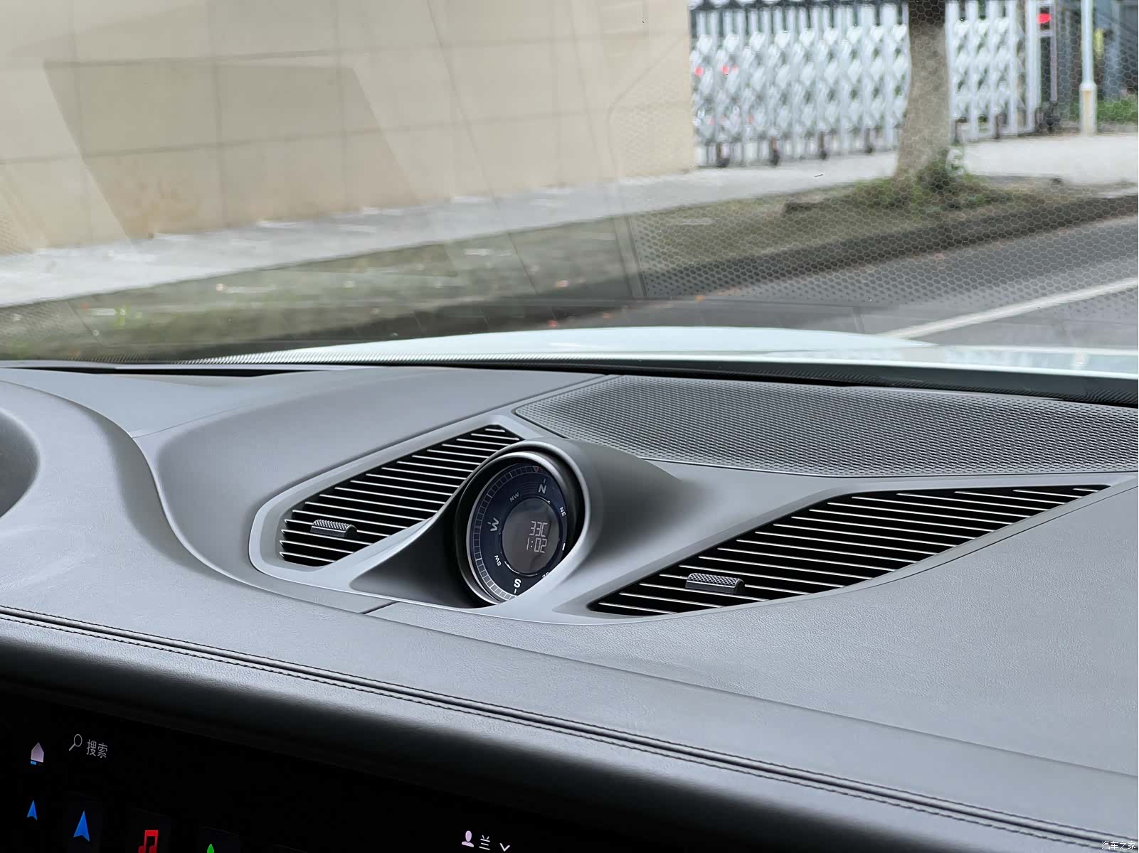 Porsche Cayenne, 2025 12