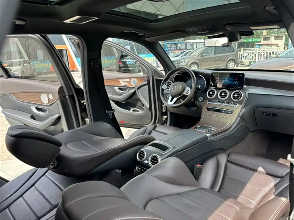 Mercedes-Benz GLC Mercedes-Benz GLC