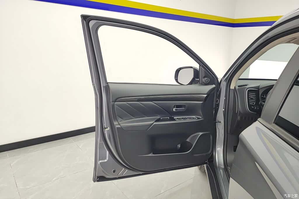 Mitsubishi Outlander, 2020 7