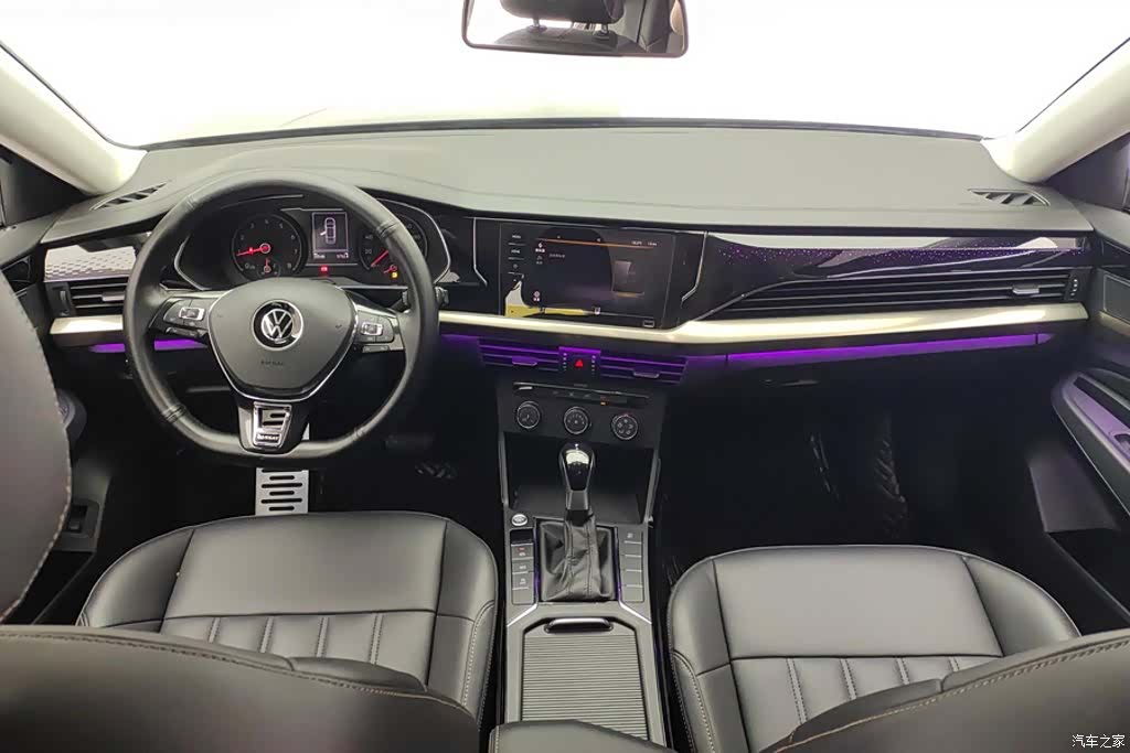 Volkswagen Passat, 2022 12